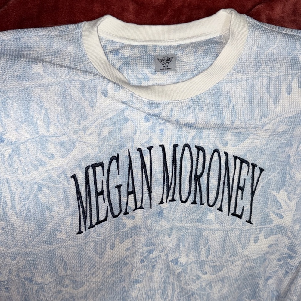 Boys lie MEGAN BLUES MANHUNT
CAMO CREWNECK - Picture 7 of 8